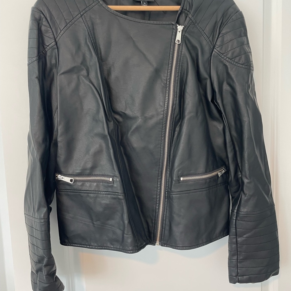 Black Jacket - Picture 2 of 4